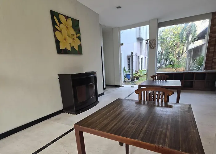 N2 Hotel Gunung Sahari Jakarta